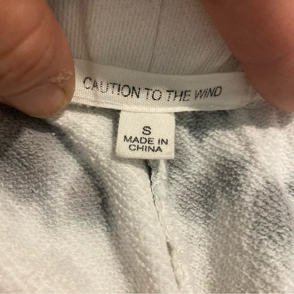 Caution to the Wind size S,white/gray Tie Dye,warm-ups, minor flaws (photos) GUC - Picture 5 of 14